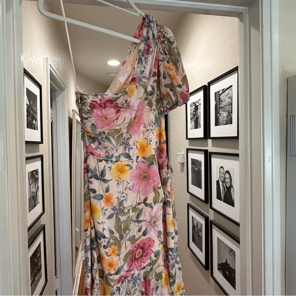 Astr Multicolor One Shoulder Floral Dress - Picture 3 of 5